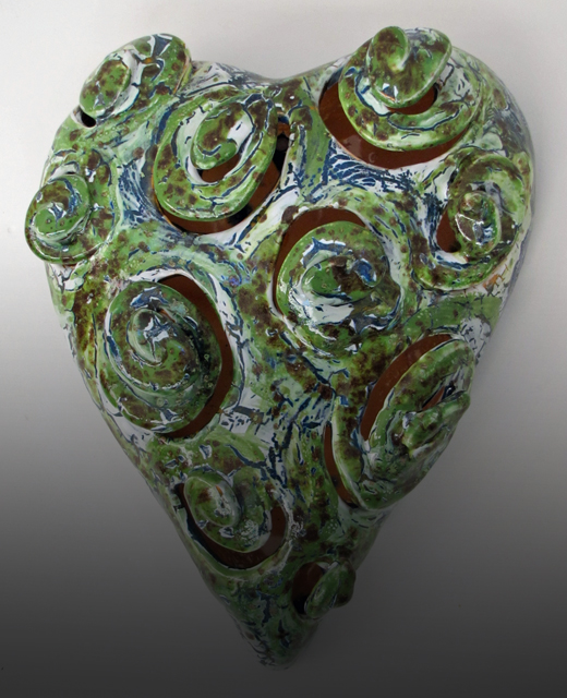 Zoom Large Heart Wall Hanging.  Be sure to scroll down to see image detail.